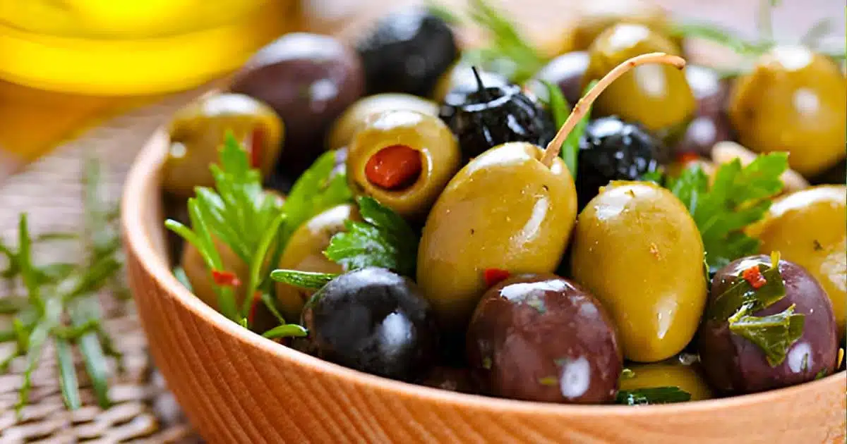 Les olives font-elles grossir ? Combien de calories contiennent-ils et combien pouvez-vous en manger