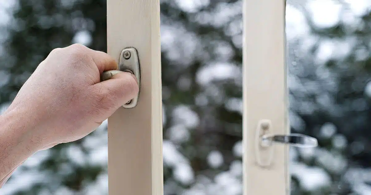 Voici le meilleur moment pour aérer votre maison en hiver, sans refroidir la maison