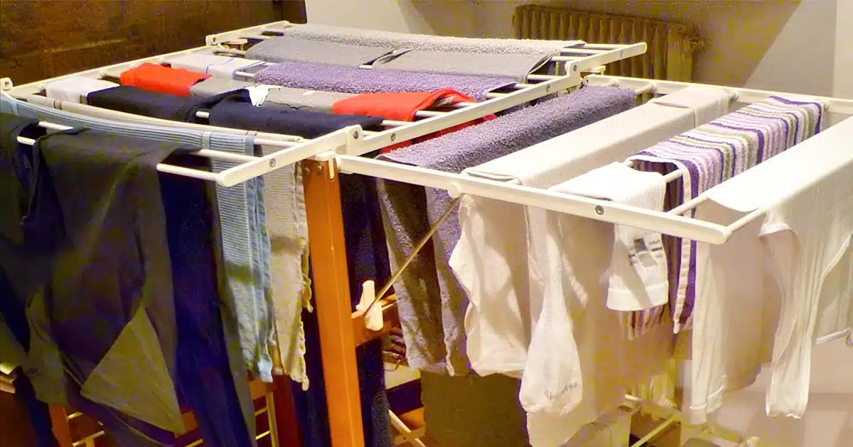 Séchez rapidement votre linge en hiver grâce à cette astuce simple