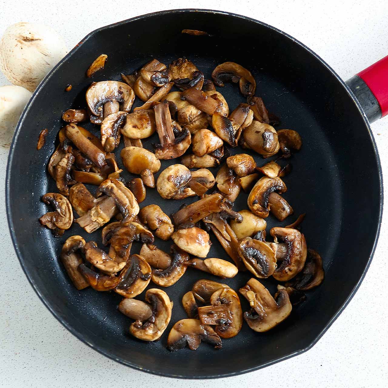 Comment congeler des champignons crus ou cuits