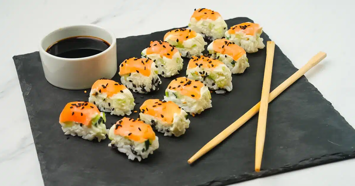 Recette facile de sushi maison avec un bac à glaçons